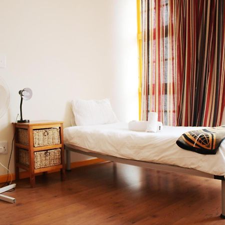 קייפטאון Scalabrini Accommodation מראה חיצוני תמונה