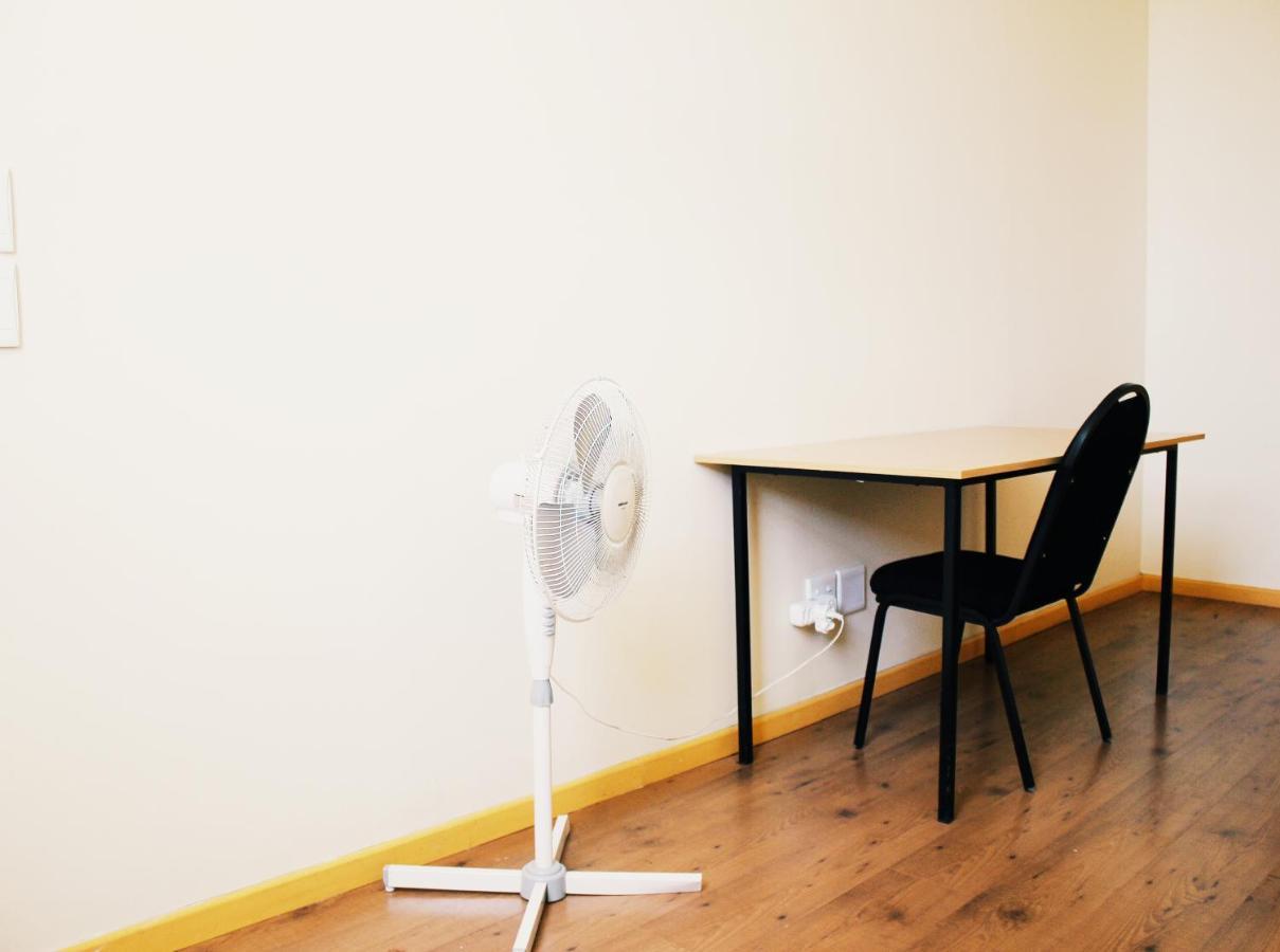 קייפטאון Scalabrini Accommodation מראה חיצוני תמונה